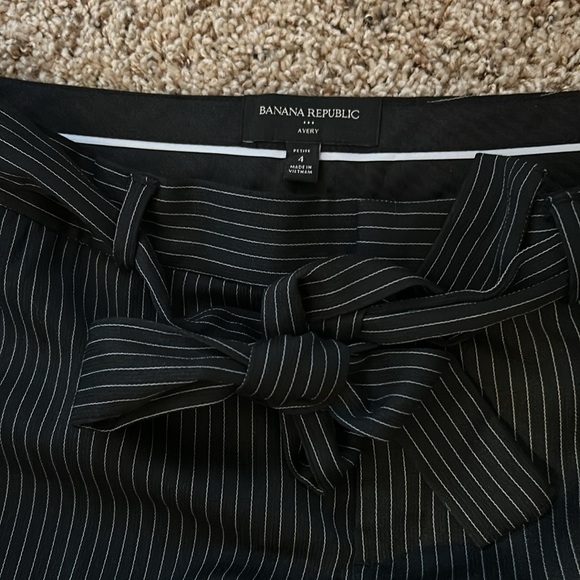 Banana Republic Avery pine stripe ankle dress pants - Picture 2 of 2